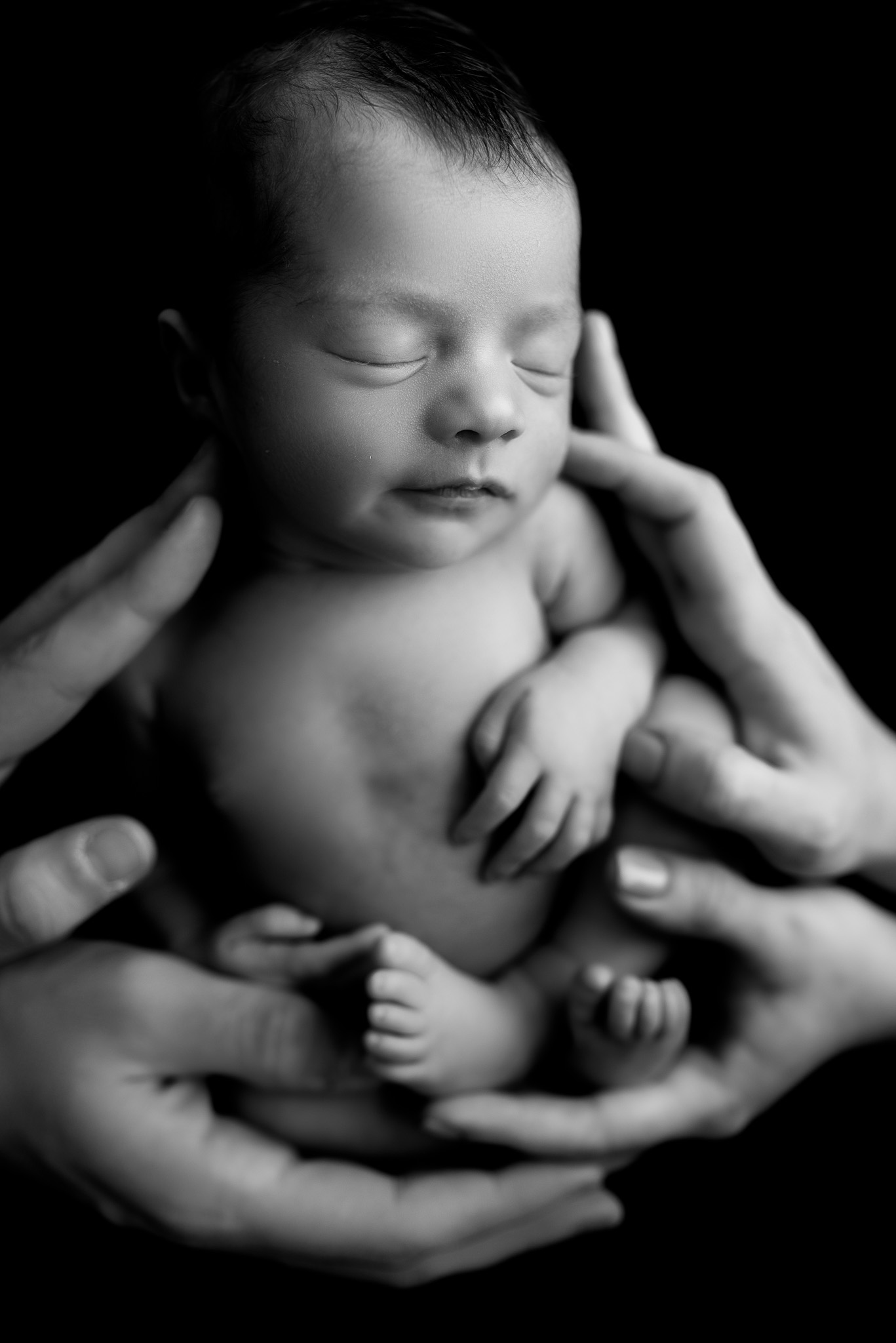 NewbornImagehands